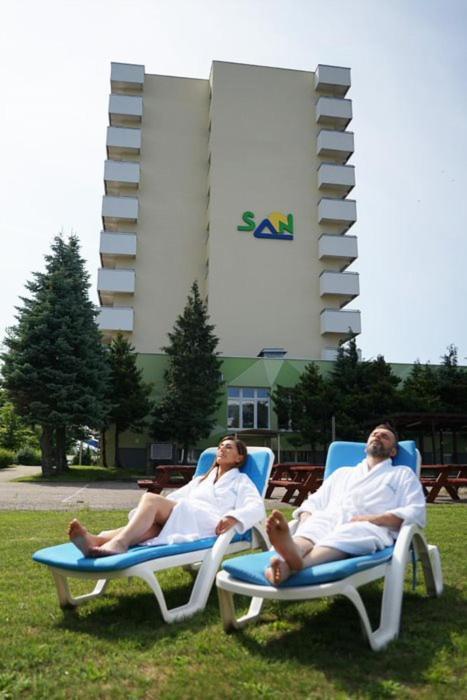 San Medical Spa Hotel Kołobrzeg Exterior foto